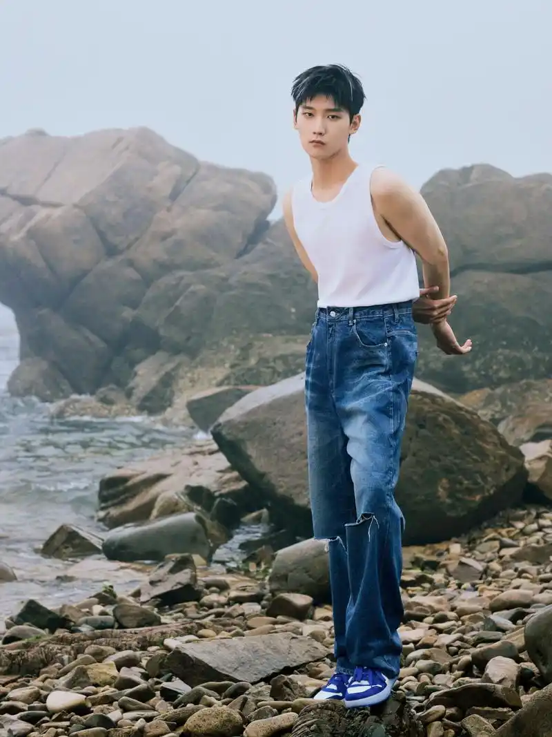 邢昭林的夏日海边大片98.@邢昭林 自带海岛慵懒feel!# - 抖音