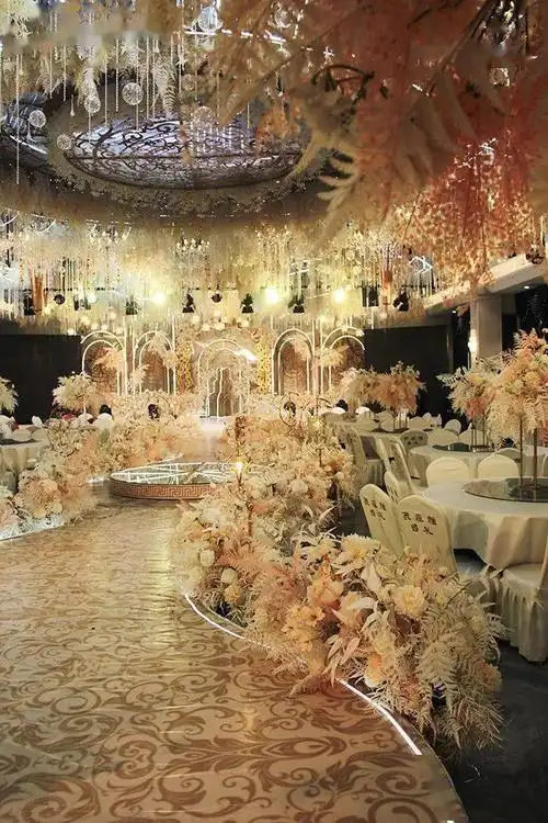 临淄这家婚礼酒店的活动就是这么任性!大型婚礼主题秀!