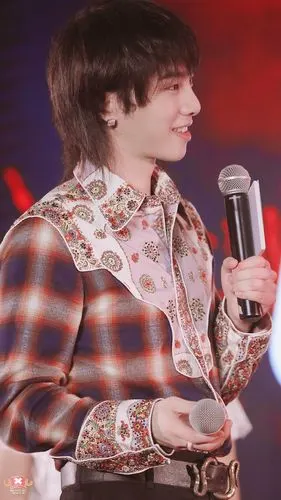 华晨宇180808 2018华晨宇火星演唱会发布会