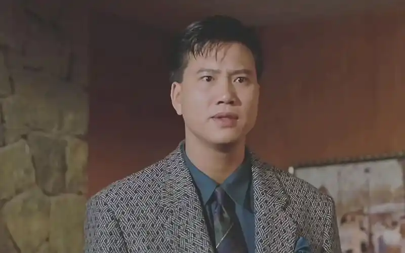 这才叫顶级黑帮大佬,刘德华和万梓良都是小弟,34年前的经典港片