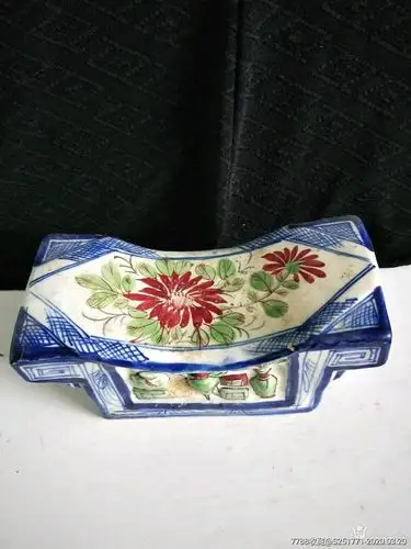 清代红绿彩瓷枕
