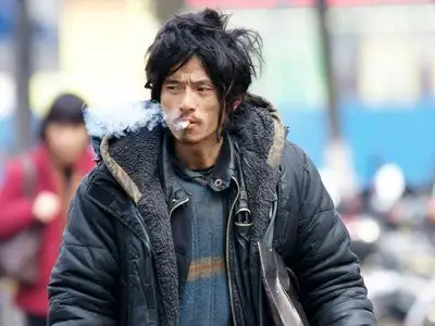 展开全部 穷酸,指穷困而迂腐,旧时用以称穷书生.