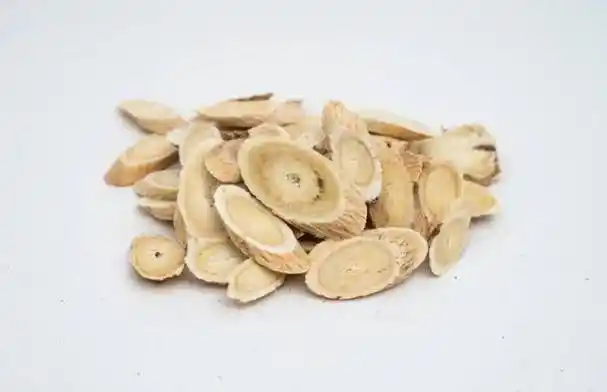 经常喝黄芪水,人为何会变瘦呢?医生:黄芪水的副作用,别再忽略_身体_问