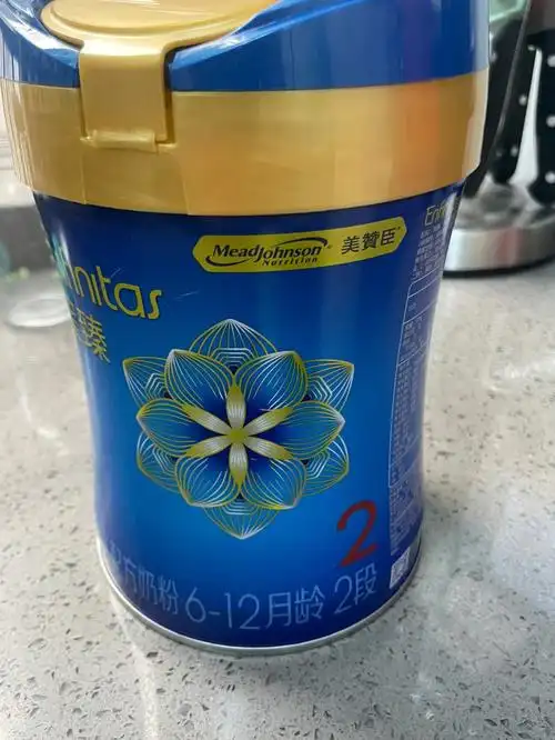 美赞臣蓝臻奶粉里有杂质