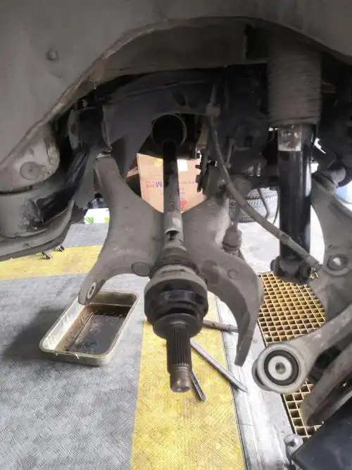 宝马x6后差速器半轴什么拆,有哪位师傅拆过的_宝马_宝马x6_汽车大师