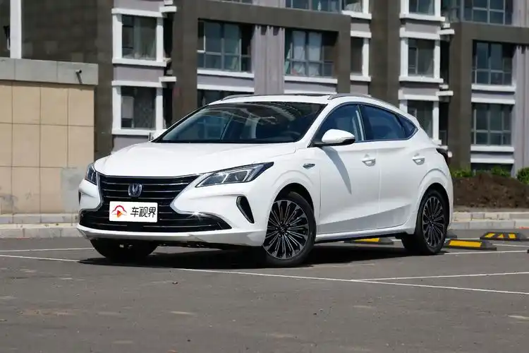 国货小钢炮再临,第二代长安逸动xt上市