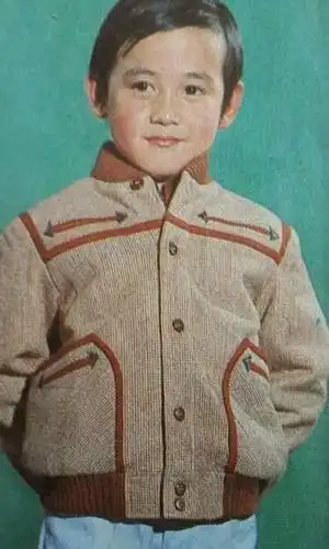 反贪局长陆毅的童年照 高原红的脸颊果然惊艳!门牙掉了依旧可爱