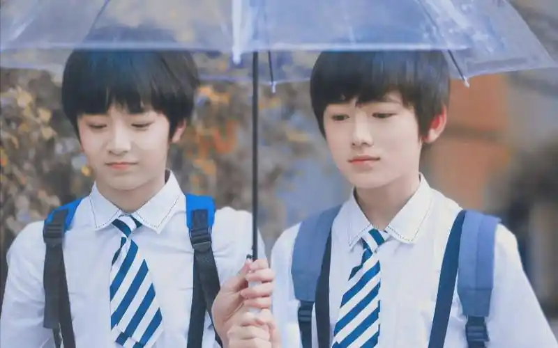 文轩sv小时候你为我撑伞长大了换我宋亚轩刘耀文