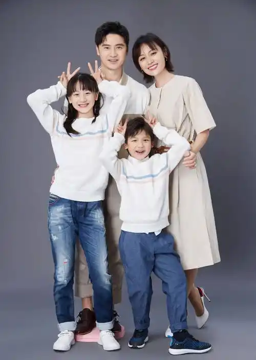 田亮:老婆是跳水时讨来的,三年抱俩,幸福美满_叶一茜_手机_秦凯