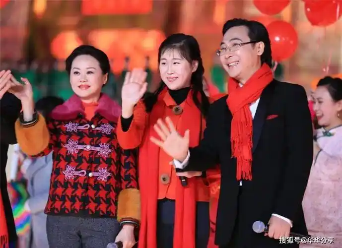 当年歌唱家67廖昌永对妻子王嘉说:我妈70多岁患有糖尿病,我想把她接