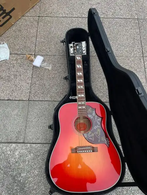 gibson蜂鸟hummingbirdredspruce吉他