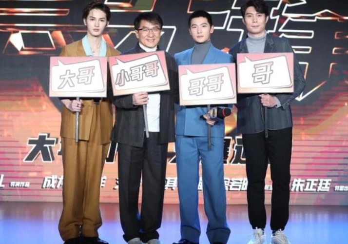 原创看着高实际矮8位男星身高迷惑合照踮脚就输了