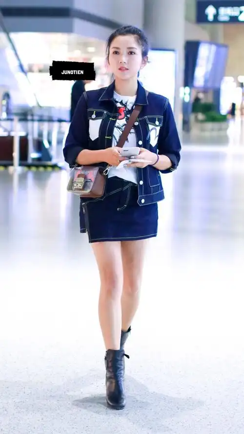 何洁时尚街拍写真图片[8/8]_明星_美桌网