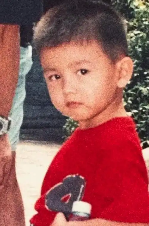 这10位当红明星的童年臭照,你能认出几个?