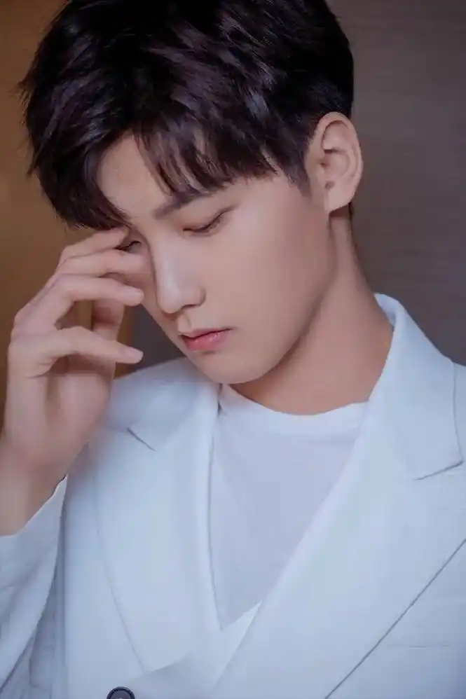 梁洁邢昭林照片合集 - 抖音