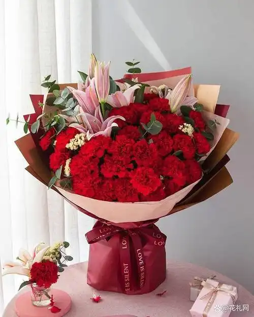 永垂不朽"的节日鲜花,虽然现在送给老师一朵康乃馨已经不是流行趋势了