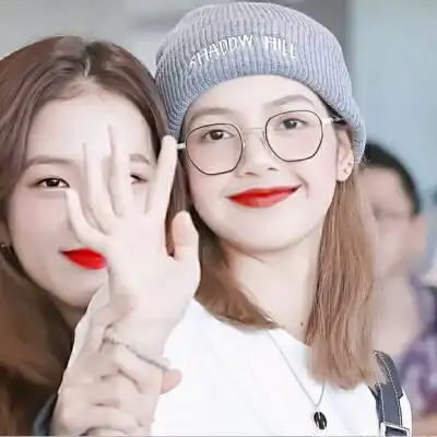 rosé.jisoo.lisa闺蜜头像