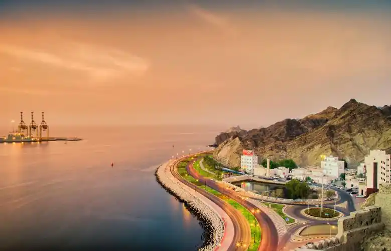 苏哈尔:一座拥有悠久航海历史的港口城市,是探索阿曼航海文化和传统