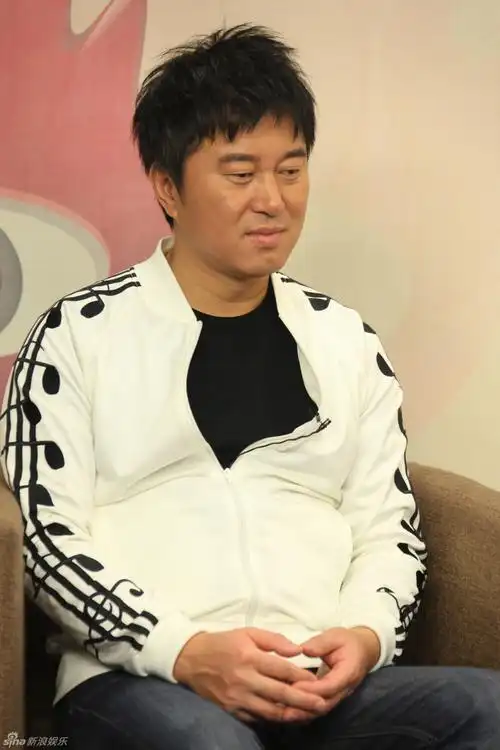 组图:满文军做客新浪聊《我是歌手》_高清图集_新浪网