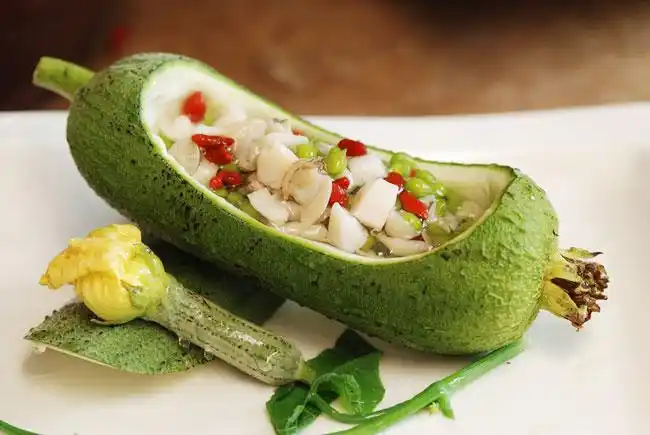 食物摆盘讲究多,造型好看美味能翻番