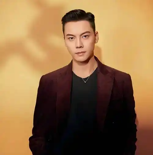 原创鹿晗与关晓彤的选择杨颖陈伟霆愚人节风波李雪琴感情遭曝光