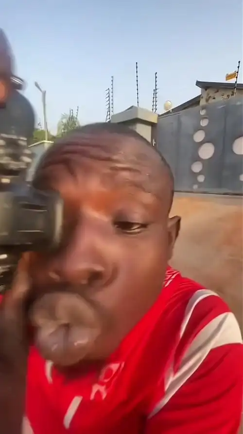 老哥撅嘴合计 非洲 外国黑人-度小视