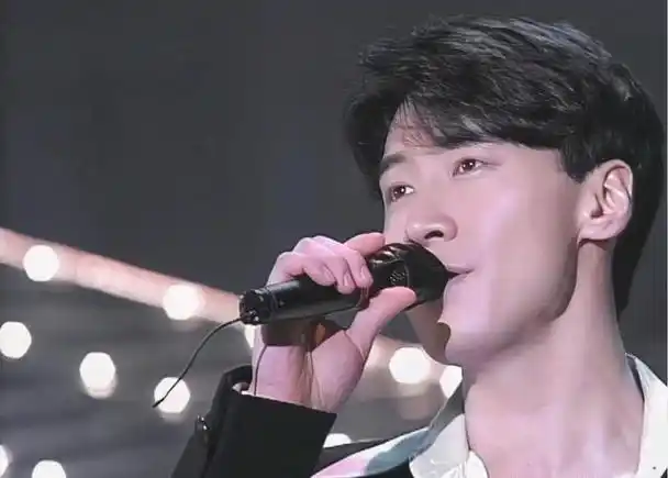 没想到57岁的黎明竟以这种方式在2024年初实现口碑暴增