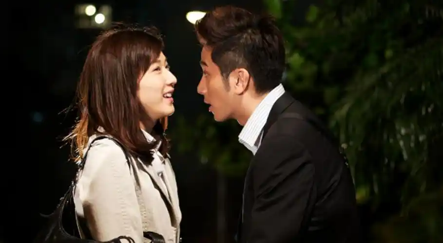 《缺宅男女》的导演是谁?__财经头条