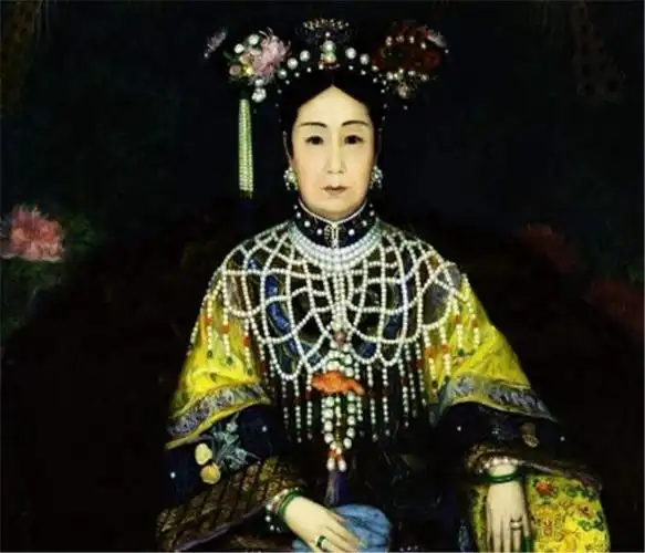 在《清史稿》的记载之中,同治皇帝去世后,仅仅两个月皇后阿鲁