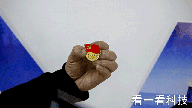 智能党徽(nfc)在物联网的世界里,只有终端形态差异,而没有手机平板