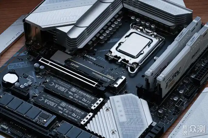 今年2万战平去年3万2024年装14700k赚翻