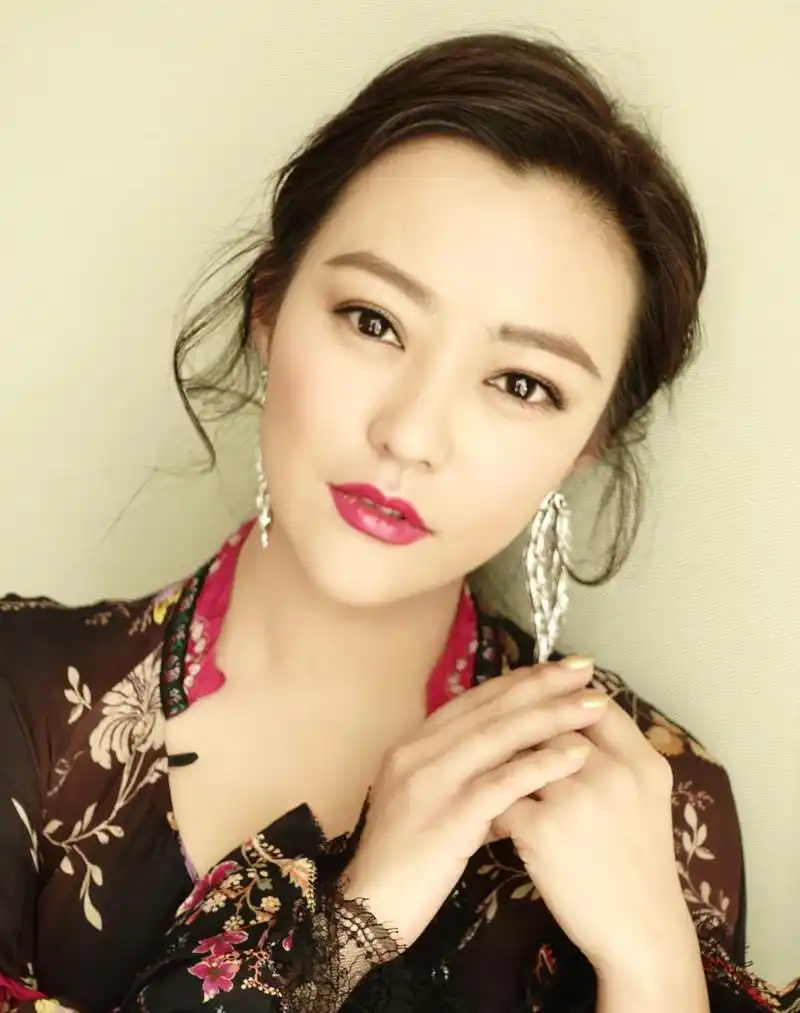 41岁郝蕾,风韵犹存!