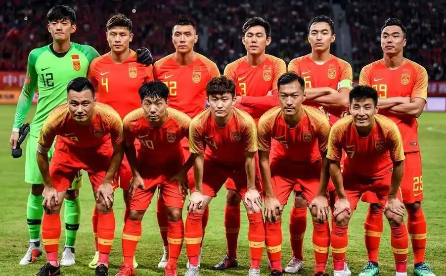 中国足球队队长是谁-中国国家男子足球队(中国国家男子足球队队长)
