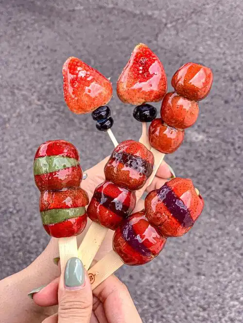 东莞首家敲可爱迷你冰糖葫芦来啦6015儿时的回忆就是这个味道,这