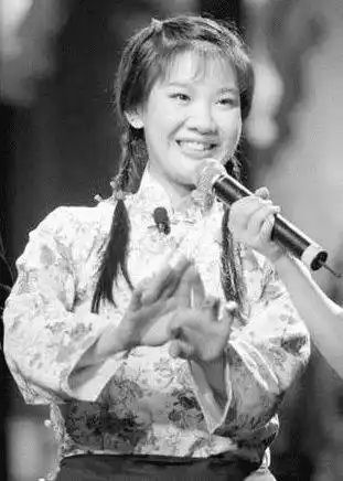 原创沈殿霞年轻时也很漂亮一生只爱过一人捧红渣男却含恨而终