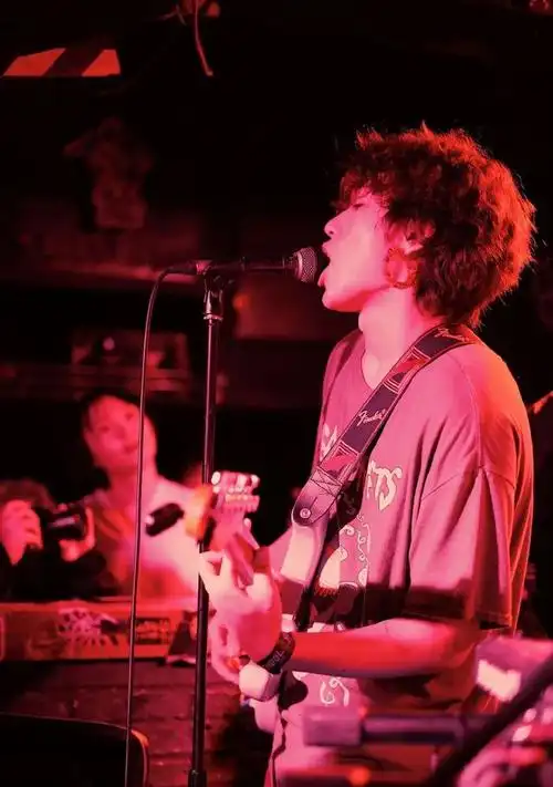 (花t瓷饿了,源自@ampacrrhea)徐大叫:会穿高领毛衣但是自从有乐迷提出