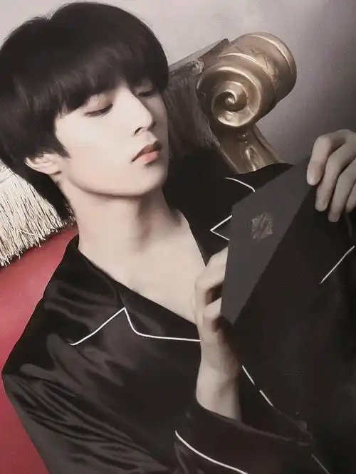 狼系少年刘耀文