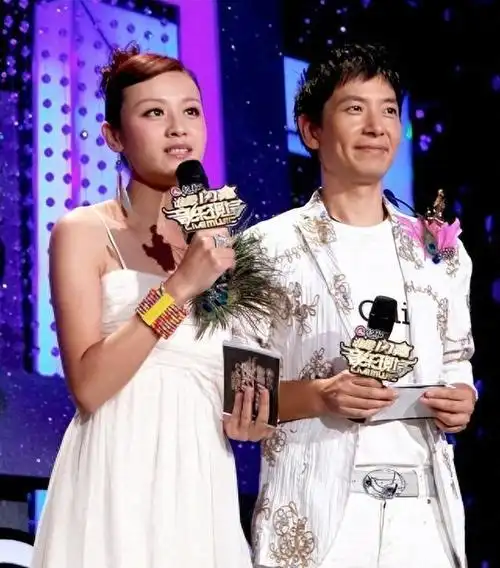 戴军已经52岁了年过半百至今感情还是没有着落连绯闻都没有