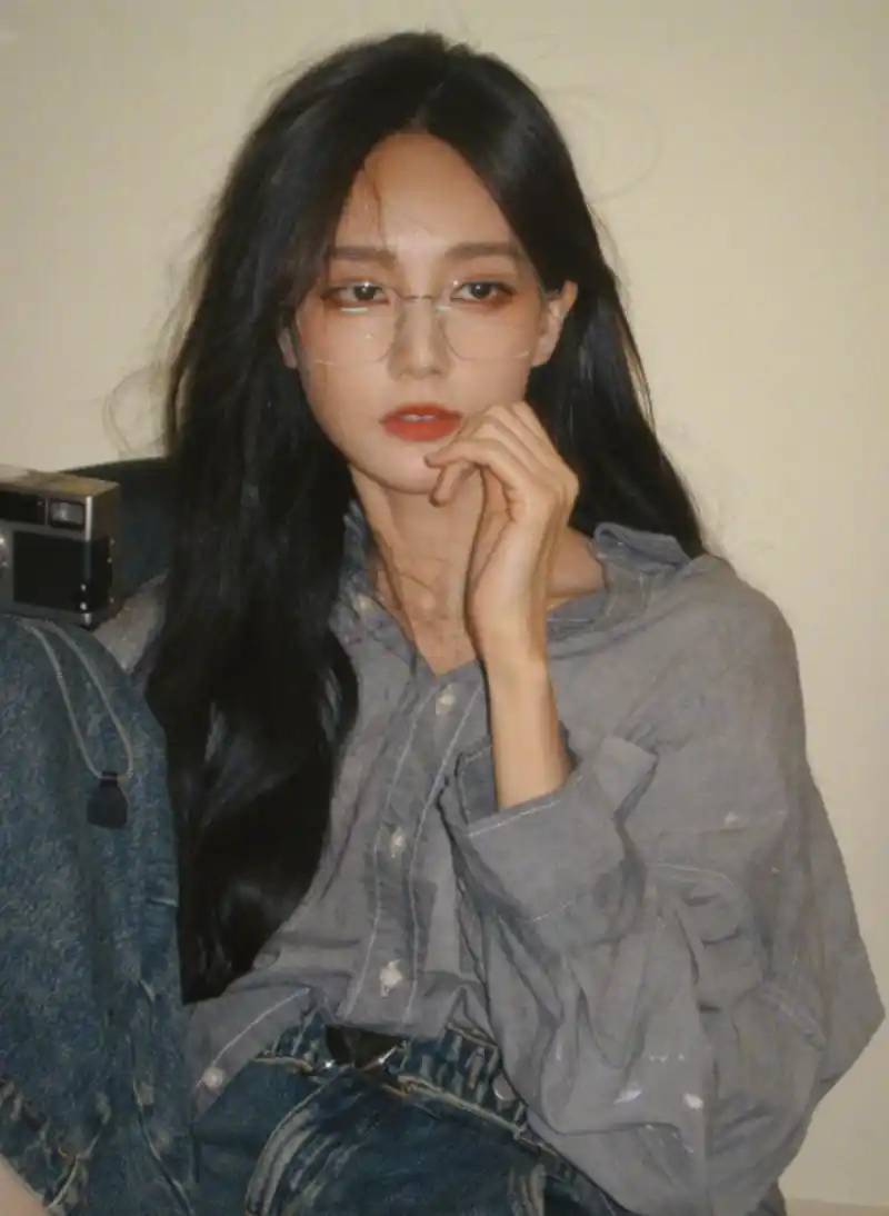 李一桐眼神深邃# #乐享周末分享吧