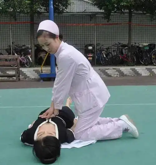 警惕出现这4种情况千万别做心肺复苏