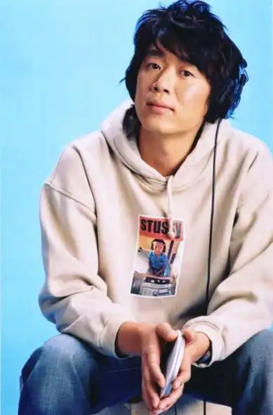 无论你是年少还是已经不再年轻,在夏日里,让我们拾起那旧日的浪漫和