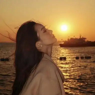 好看的头像图片女生简单气质 唯美女生真人微信头像图片大全_女生头像