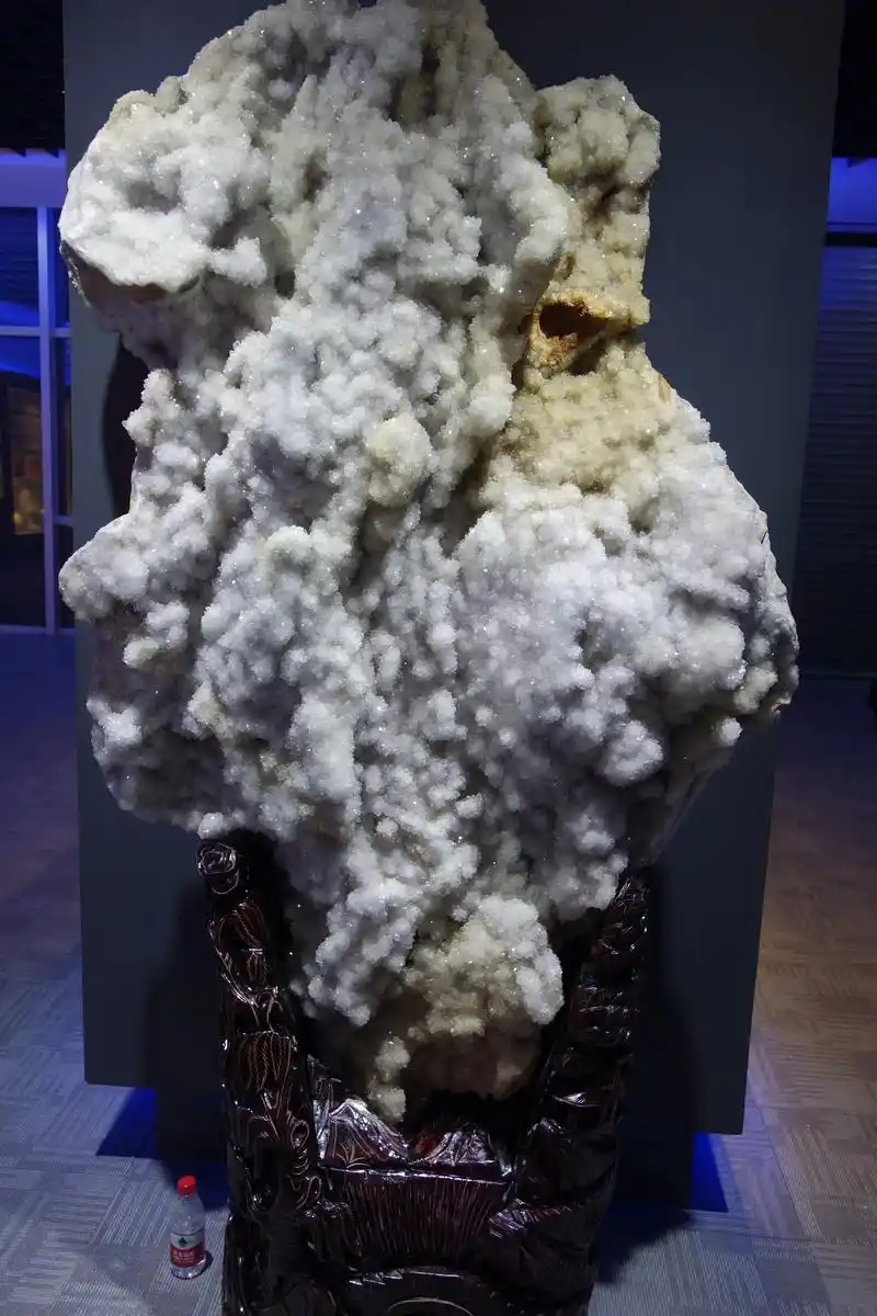 白水晶.白水晶 #矿物晶体 #天然水晶 #自然奇石 #白水晶 - 抖音