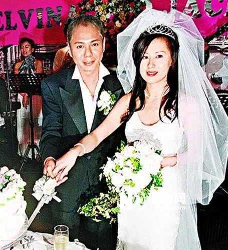 江欣燕与吴积逊结束12年婚姻无关第三者