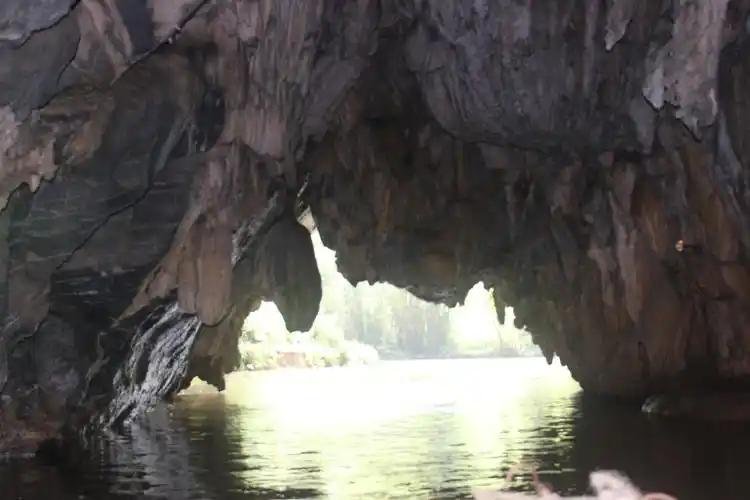 英德游一:仙桥地下河