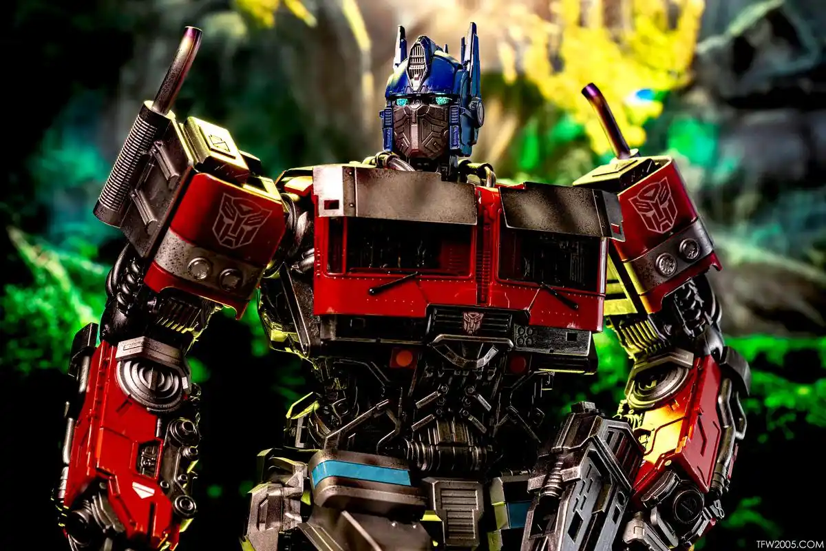 模型欣赏:乐森《变形金刚:超能勇士崛起》擎天柱实物展示