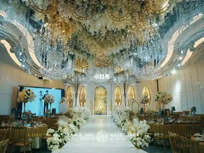 大气简约香槟金色婚礼