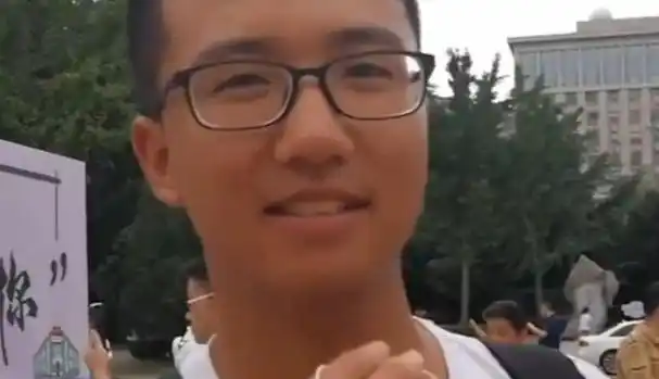 6年前那个扬言"高考太简单,耽误我打工"的少年,如今怎么样了