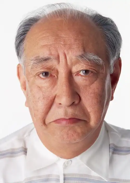 开朗的爷爷特写图片 姿势,五官特写,老年人,人物表情,爷爷