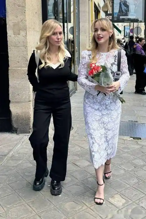 麦肯娜格瑞丝出席电影超能敢死队冰封之城宣传活动